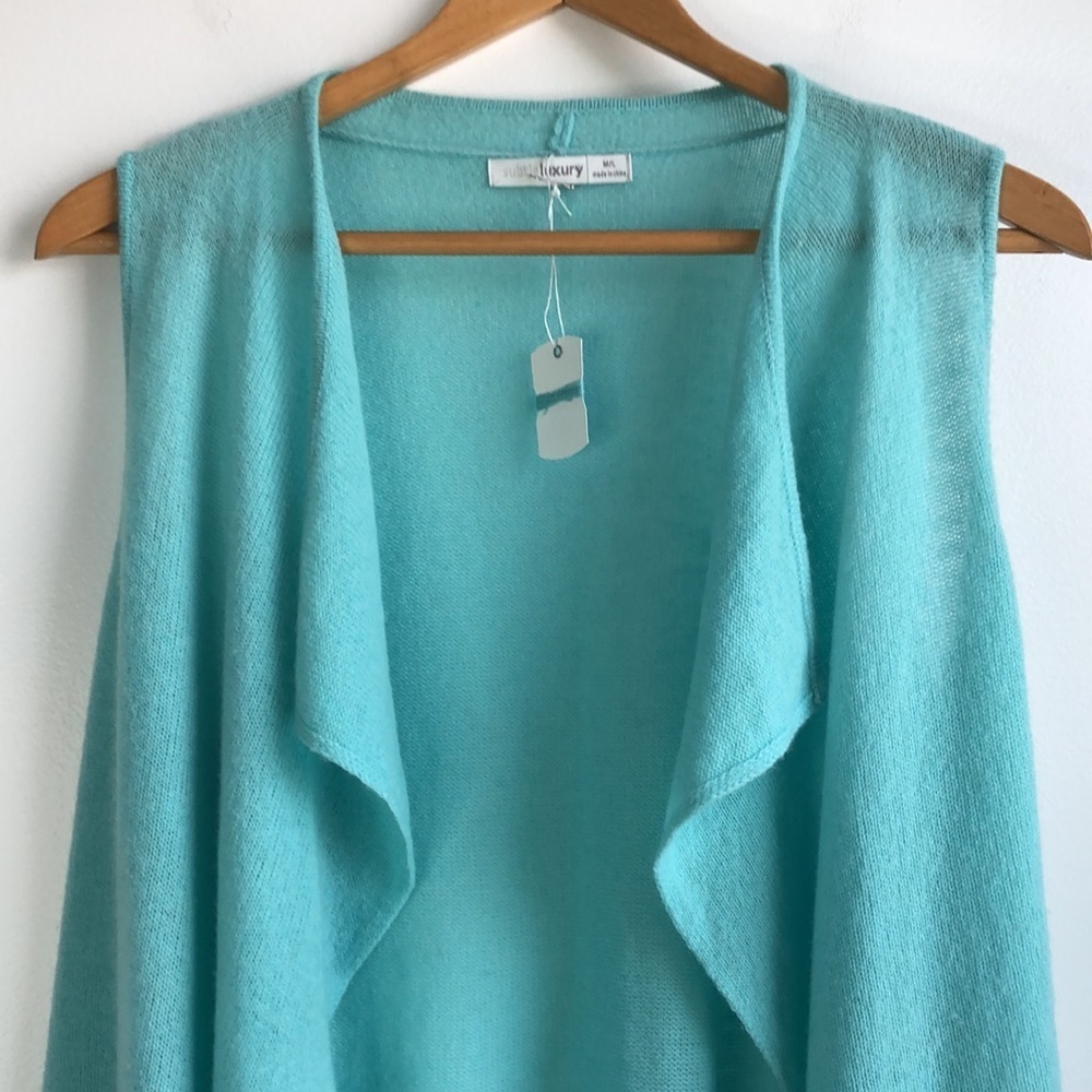 Subtle Luxury 100% cashmere aqua sleeveless cardigan vest sweater - Picture 2 of 6